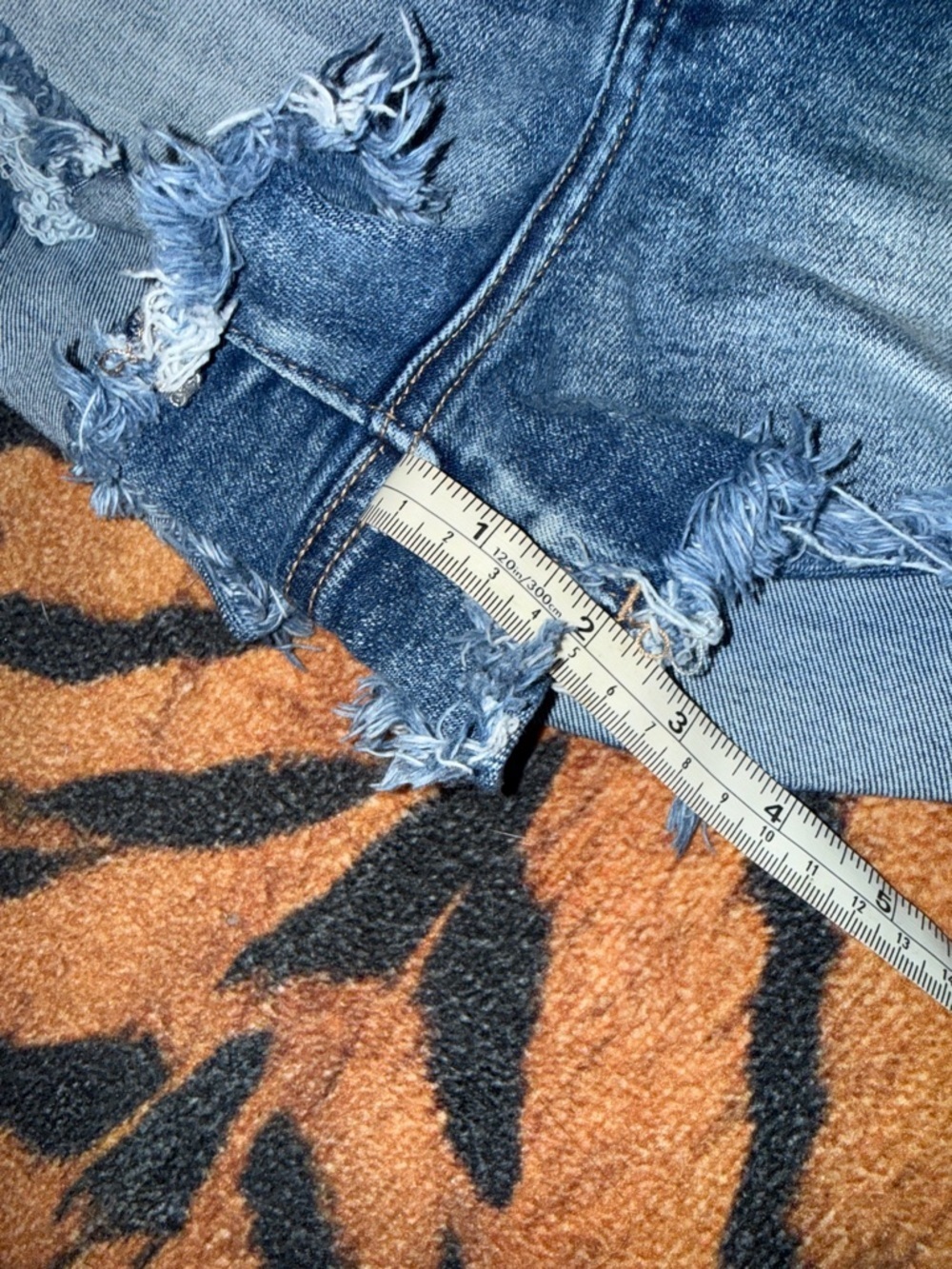 Disclosure Women's Distressed Blue Denim Jean Shorts - Picture 11 of 11